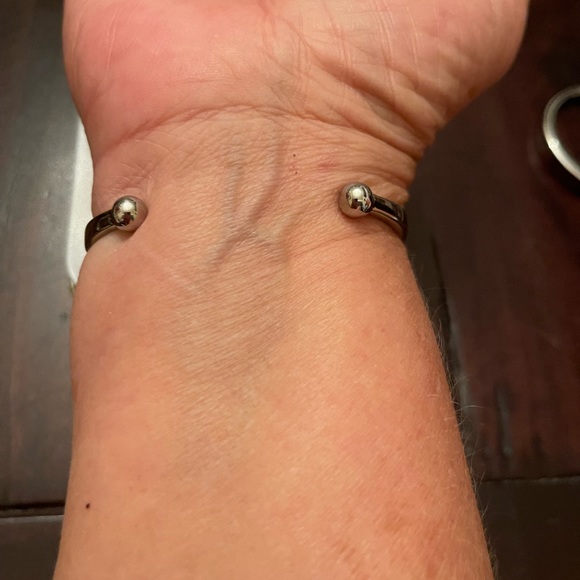 Kinsley Armelle New Love Collection Silver Bracelet (S/M) - Picture 3 of 4